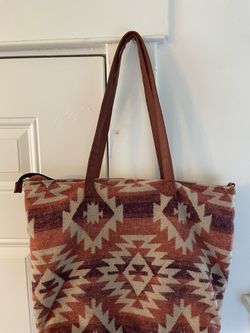 Bag, antrophology style, size 17x 2 inches