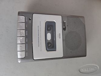 Vintage RCA RP3505 Personal Portable Cassette player- works!