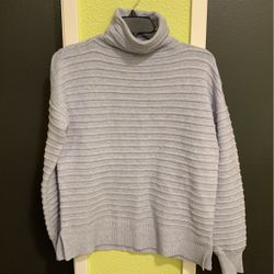 Women’s Sweater (size XS)