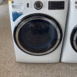 ‼️$599.99‼️ A Newer Front Loader GE washer With A Vented Door 