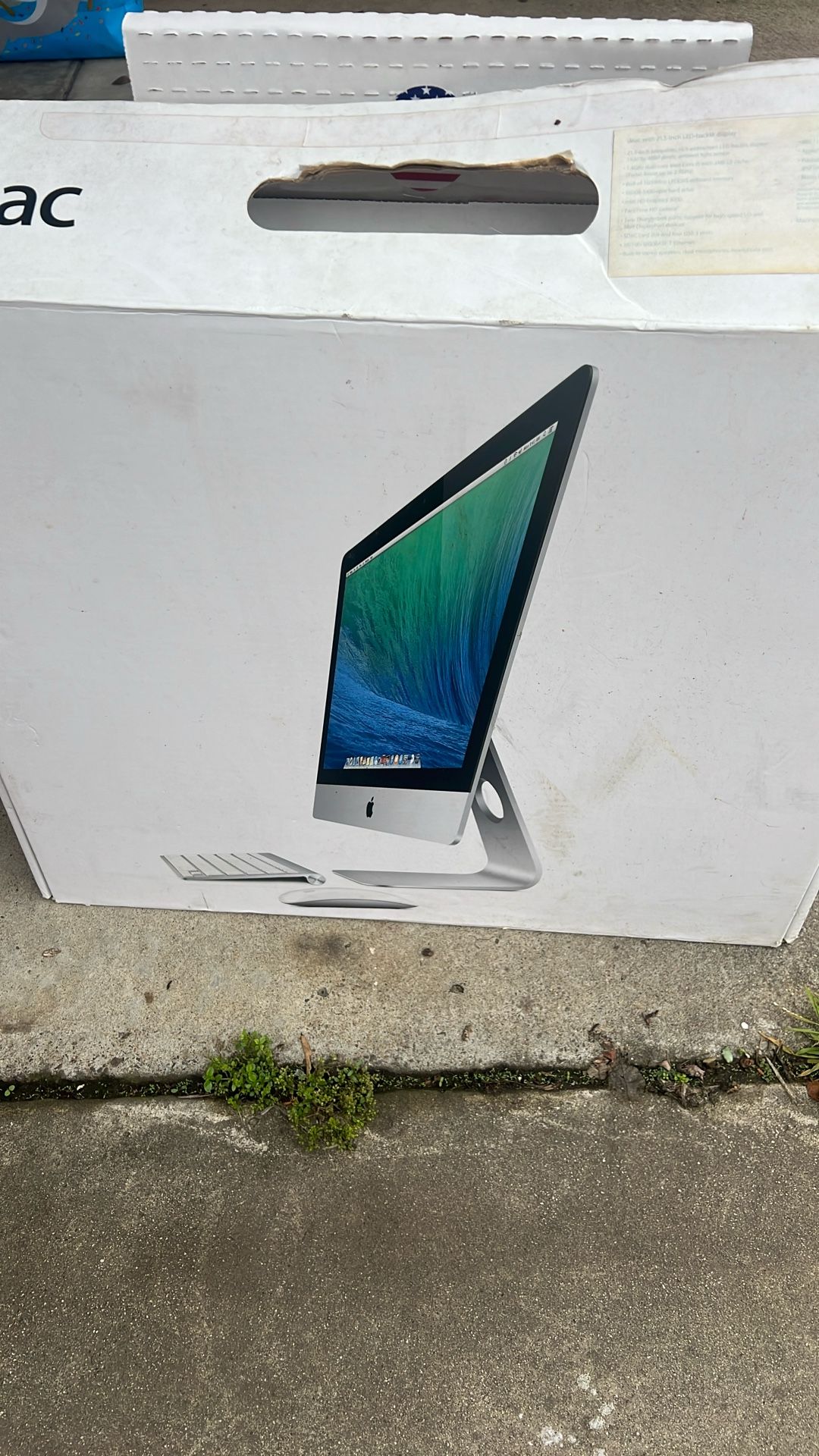 Mac With Free New keyboard And Mouse