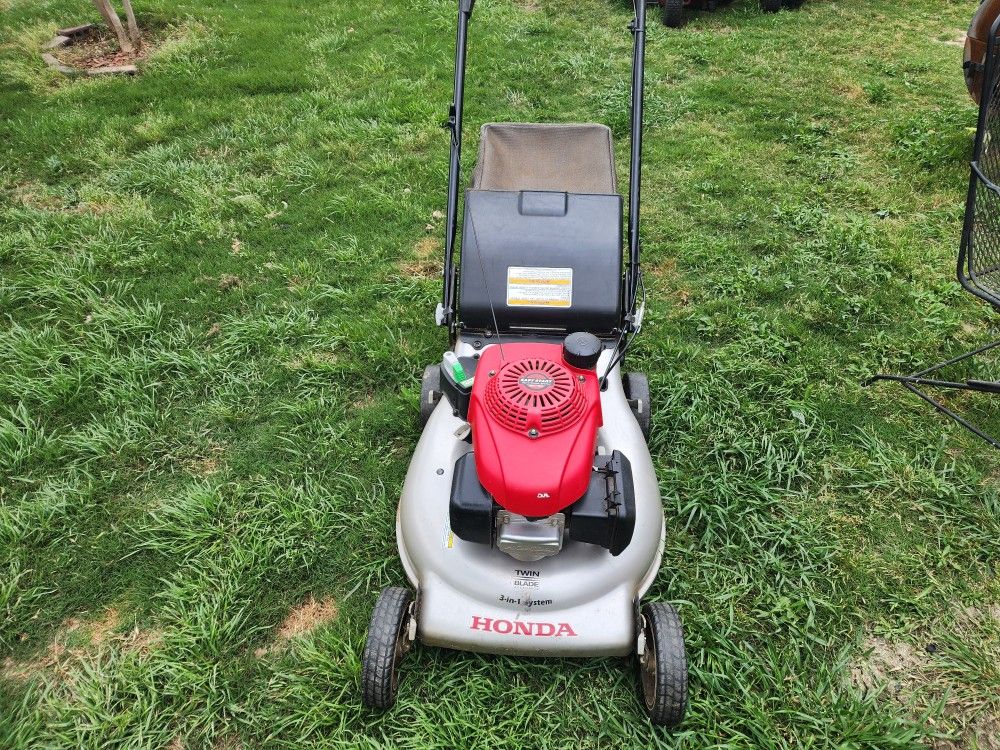 Honda GVC 160 Self Propelled Mower 