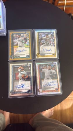Pitcher Auto Lot 