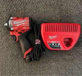 Milwaukee m12 fuel 1/2 stubby