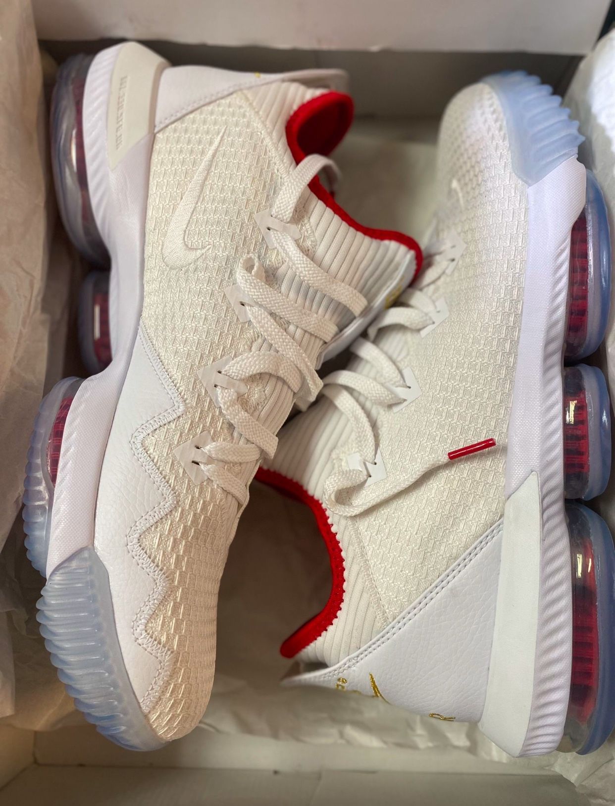 LEBRON 16 LOW 'DRAFT NIGHT