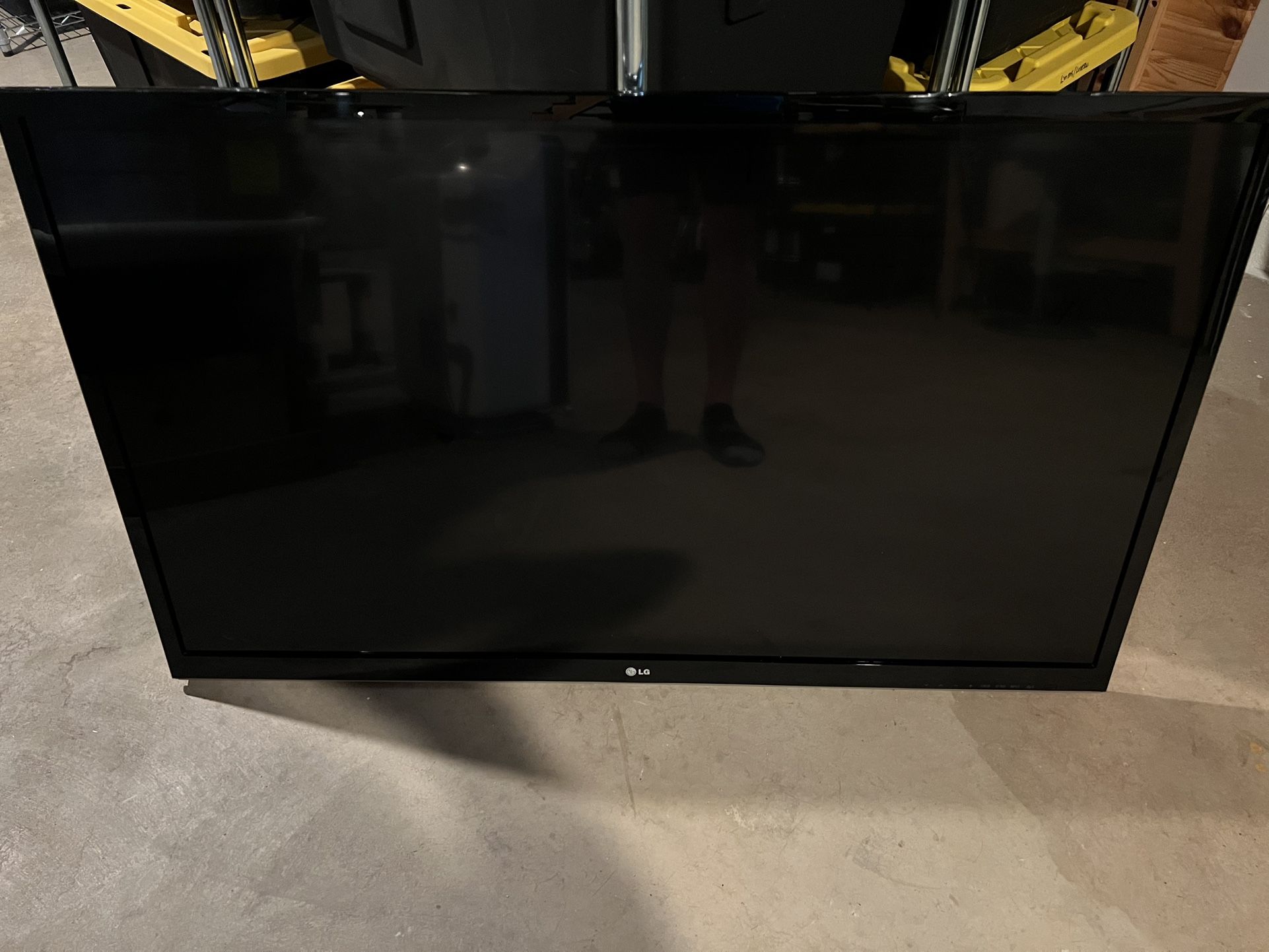 47” LG TV (Full HD LED)