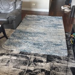 Rug (8’5 By 5’5)
