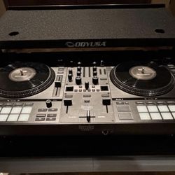 Hercules T7- Dj controller 