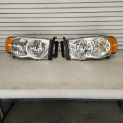 2002 To 2005 Dodge Ram Headlights 