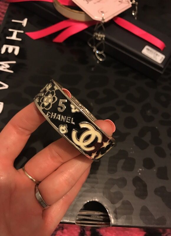 Cc bracelet