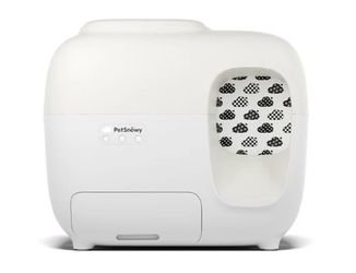 Pet Snowy automatic litter box and bags of high quality litter