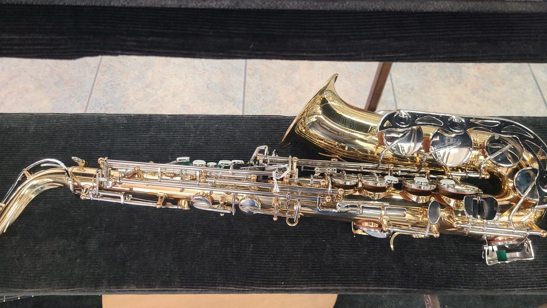 Bundy Alto Saxophone with case