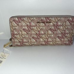 Brand New Michael Kors Wallet 