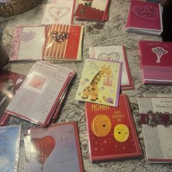 Approx. 200 Assorted Valentin Cards $.50  Cents Each 