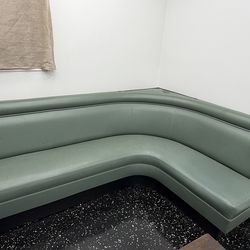 Modern Curved Banquette Seating 5x7 ft – L-Shaped Corner Booth for Cafe, Lounge, Nook