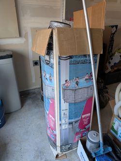 ABOVE GROUND POOL 16x10 rectangle - GOOD CONDITION