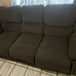 Livingroom Couch Set With Recliners