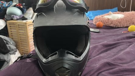 dirt bike helmet with protection goggles