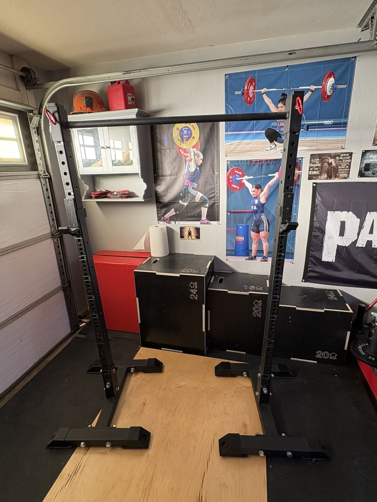 Titan Fitness Squat stand
