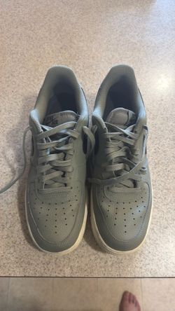 Nike Air Force 1 Men’s 9.5