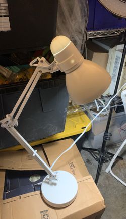 Desk lamp white