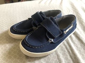 Children’s Place toddler Boy size 10 boat shoes