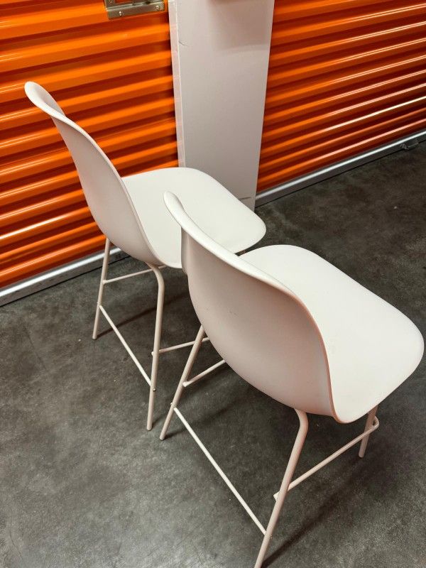 Set of 2 Modern White Bar Stools