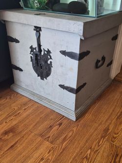 Side table chests