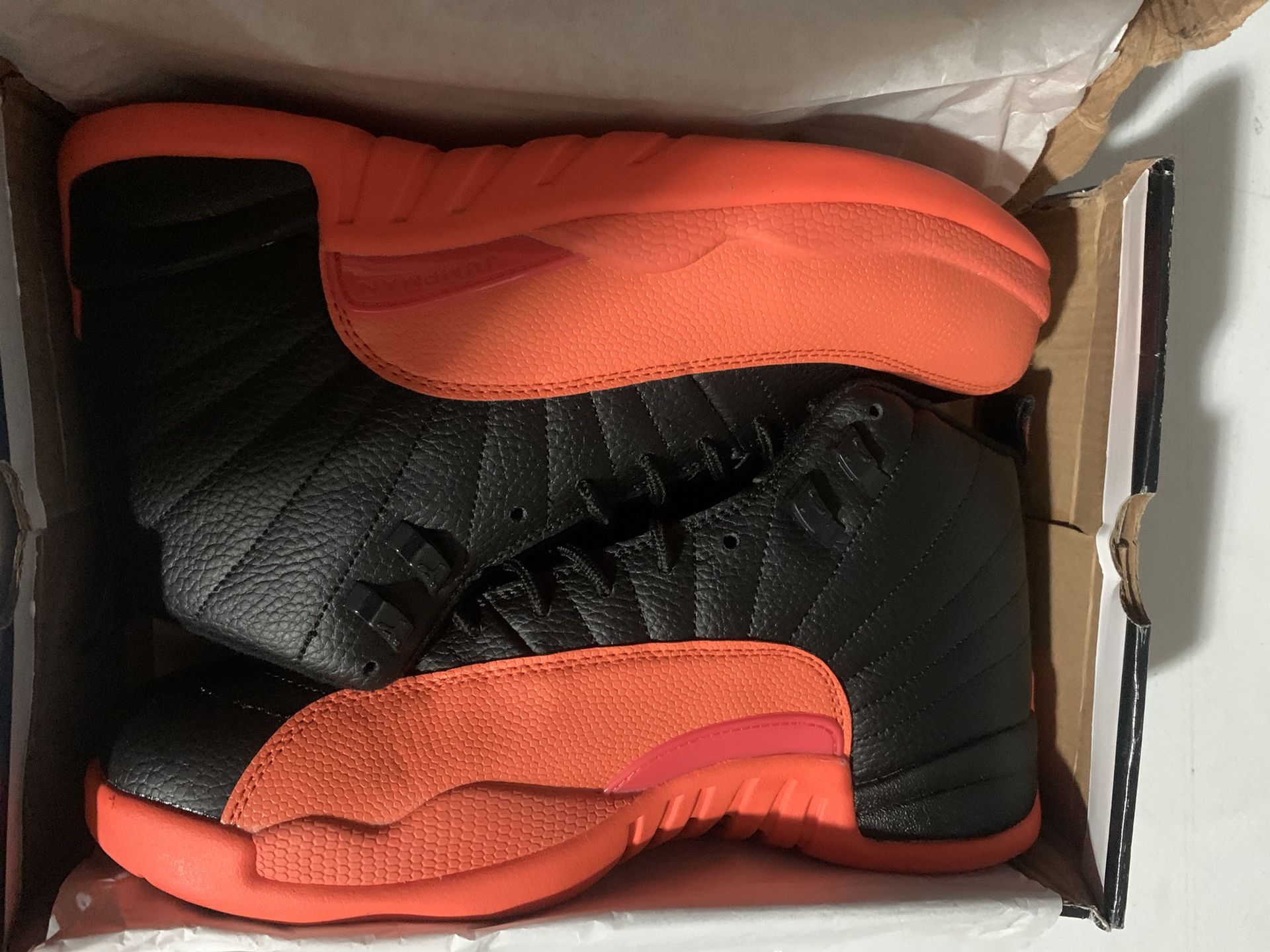 JORDAN 12 Retro WNBA Brilliant Orange Size 11 NEW