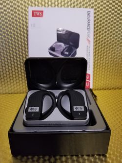 New Bluetooth/rechargeable/earpiece/ Headphones/earbuds/headset many styles available compatible with iPhone or android Bz9