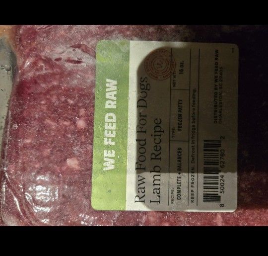 We Feed Raw (Dog Food)