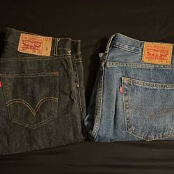 2 Pairs of Levis