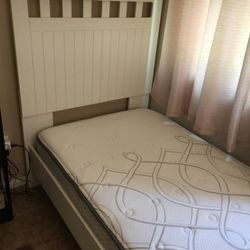White Twin Bed With Mattress 