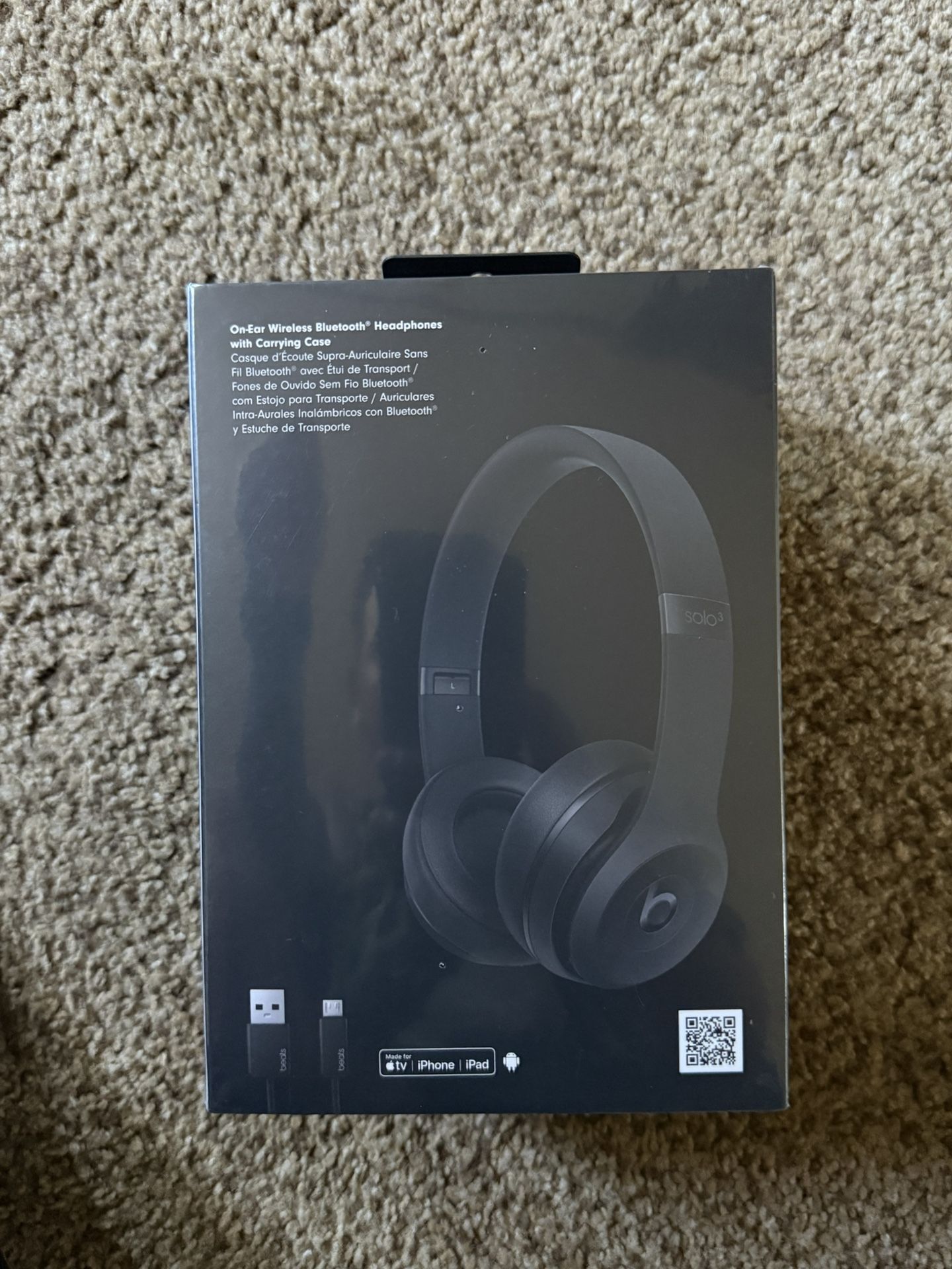 Beats Solo 3 BRAND NEW