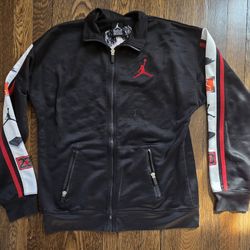 (5) Piece Boys Nike Air Jordan Clothes Lot