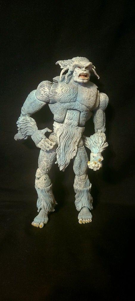 Marvel Legends Sasquatch White Wendigo 8"
