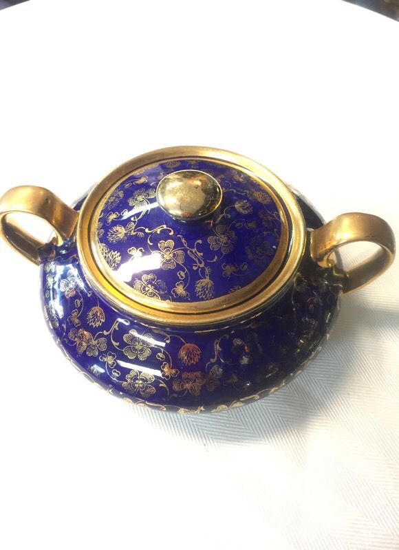 Vintage Limoges royal Mazarine Sebring Ohio pot.