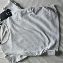 converse cropped shirt