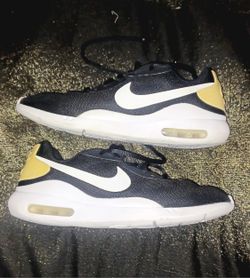 Nike Air Max Oketo sneakers
