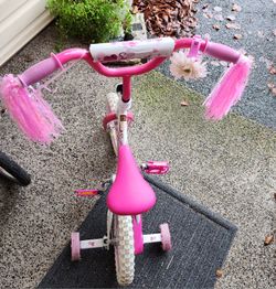 Girls Bike 4-5yr Size