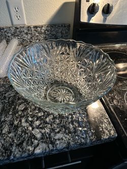 Glass bowl