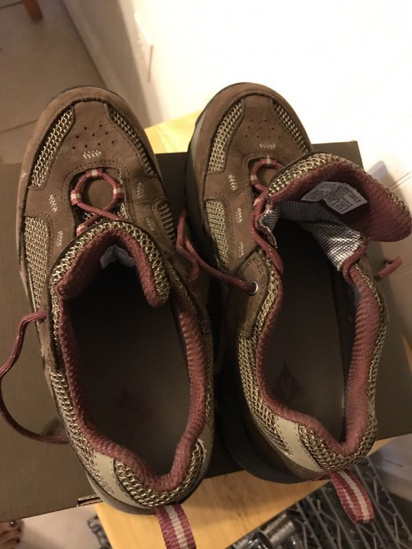 Vasque women hiking boots slightly used