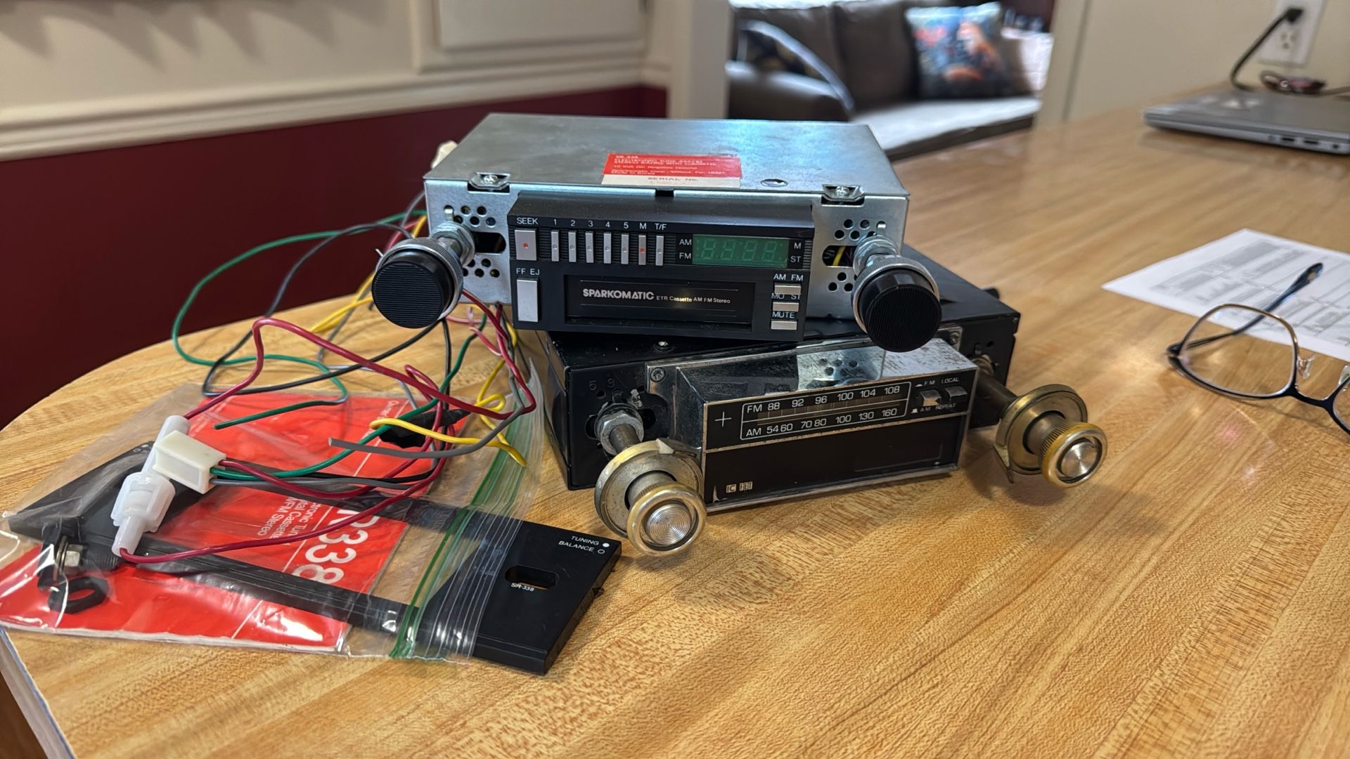 Auto Stereos- Vintage