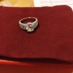 Elegant Round 2.10ct White Sapphire Halo Ring
