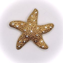 Vintage Swarovski Starfish Pin with Crystals *Great Condition*