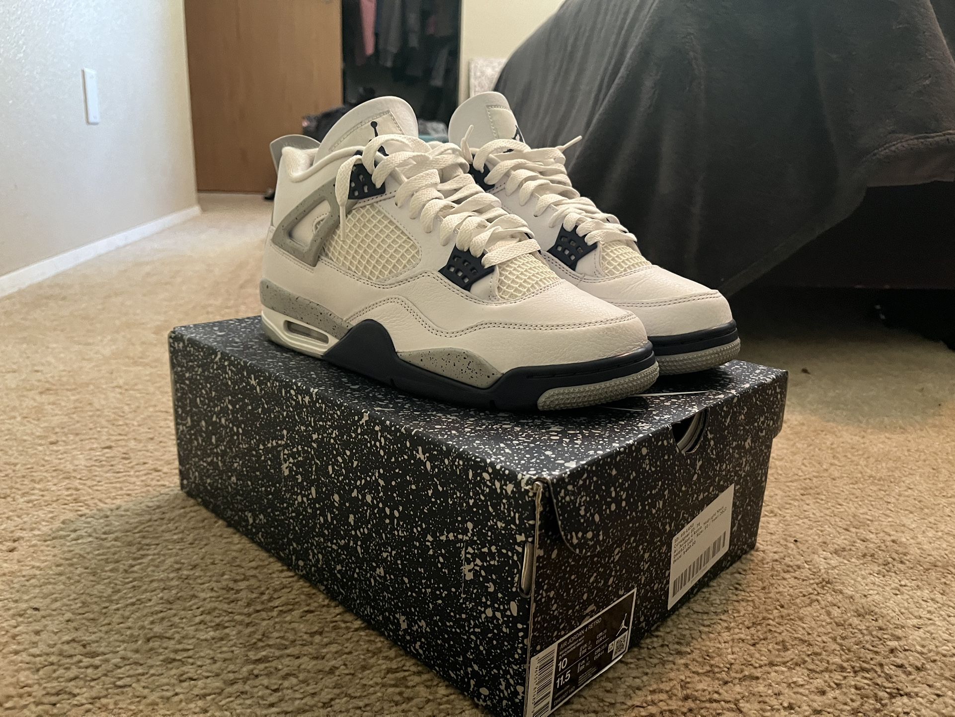 Jordan Retro 4 Midnight Navy, size 10