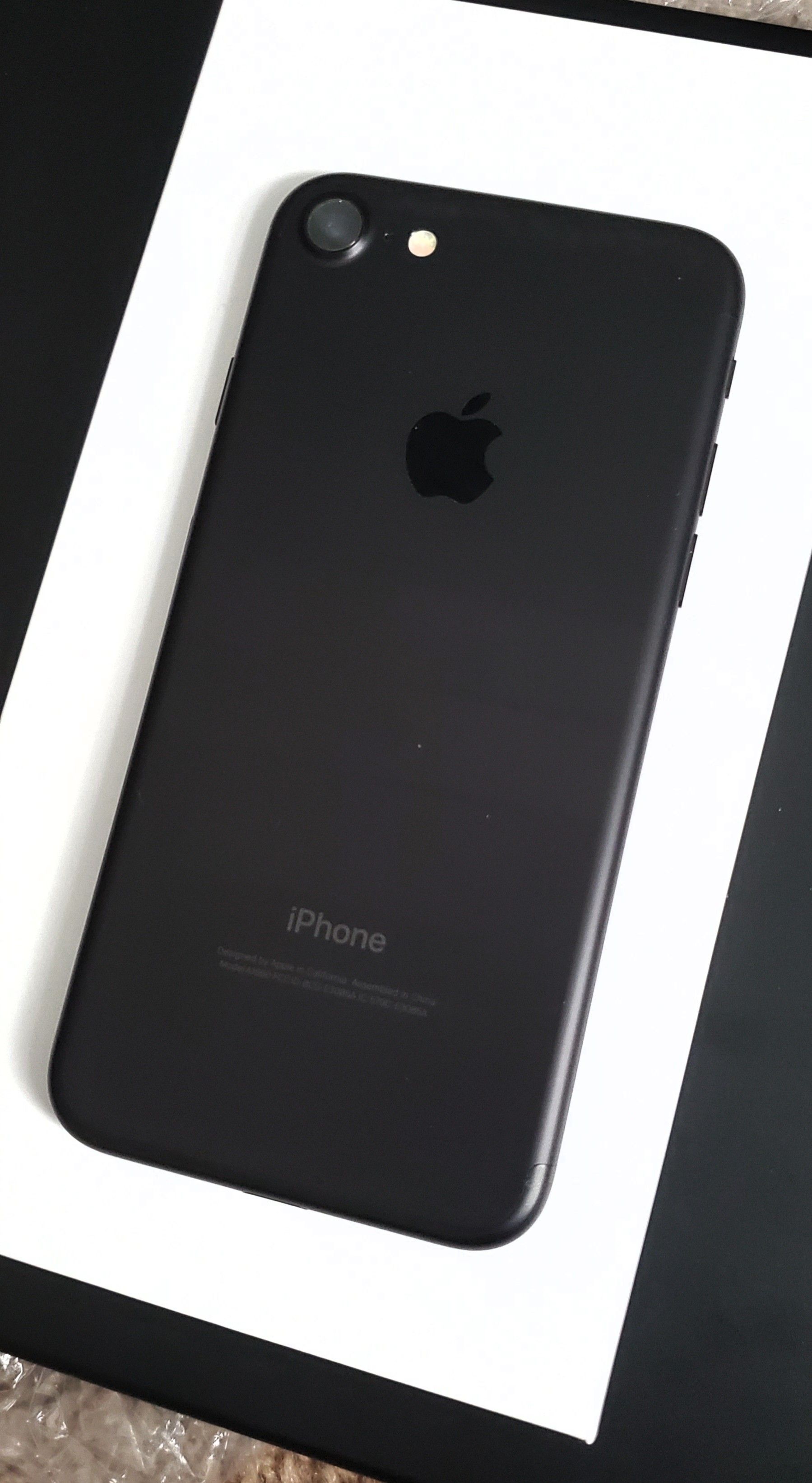 IPhone 7 Carrier and ICloud Unlocked