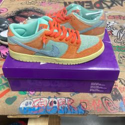 Nike Dunk Low Pro PRM