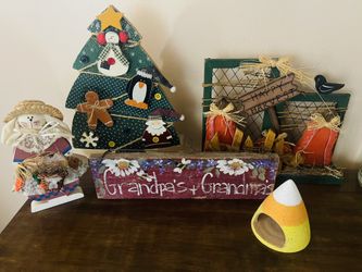 Lot Of Decorative Items