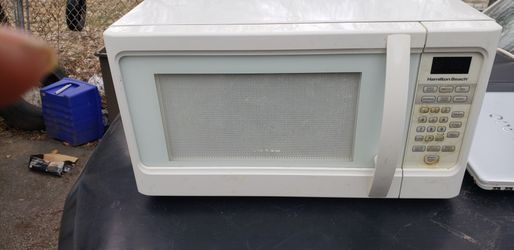 Nice white microwave